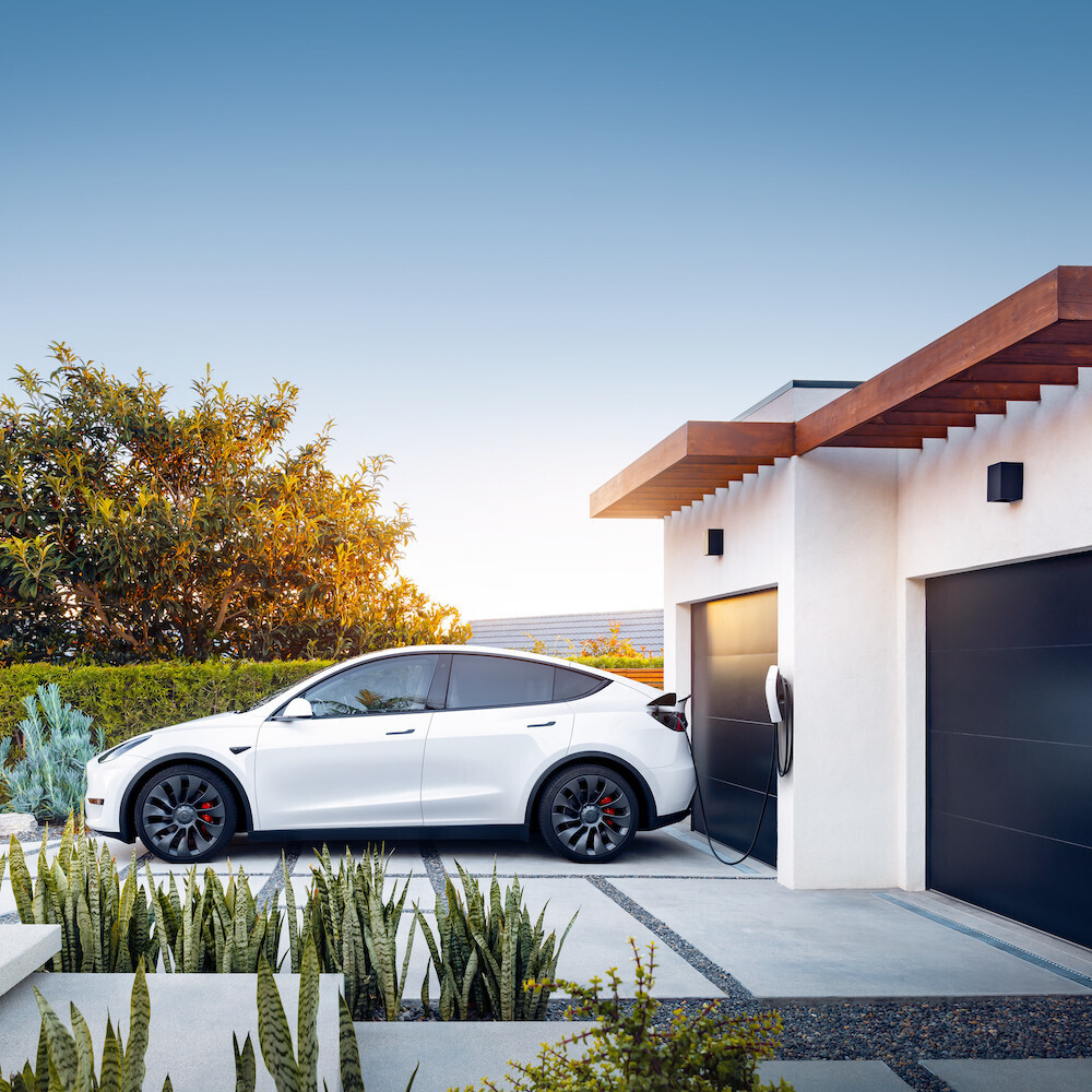 Ladda din Tesla smart och säkert med Tesla Wall Connector